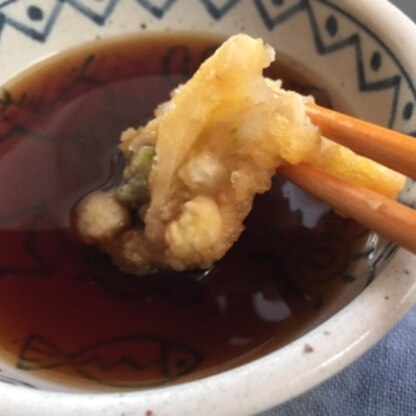 天ぷらを作ったのに、天つゆがないことが判明(^◇^;) でも、簡単に、しかもソースを使った一味違ったつゆがつくれました！ありがとうございます( ´ ▽ ` )ﾉ